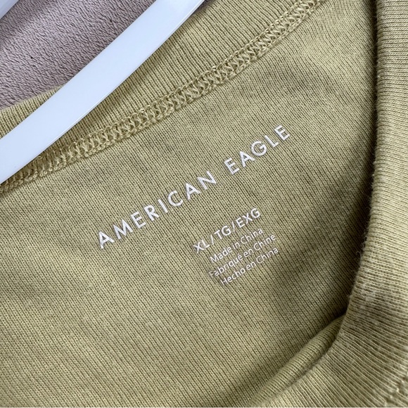 AE Crop Top - Picture 3 of 3